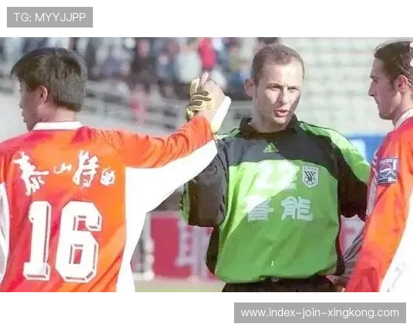 中超外援挑射越过门将技惊四座