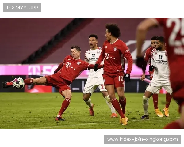 拜仁边中结合趋于成熟,攻势连续性明显